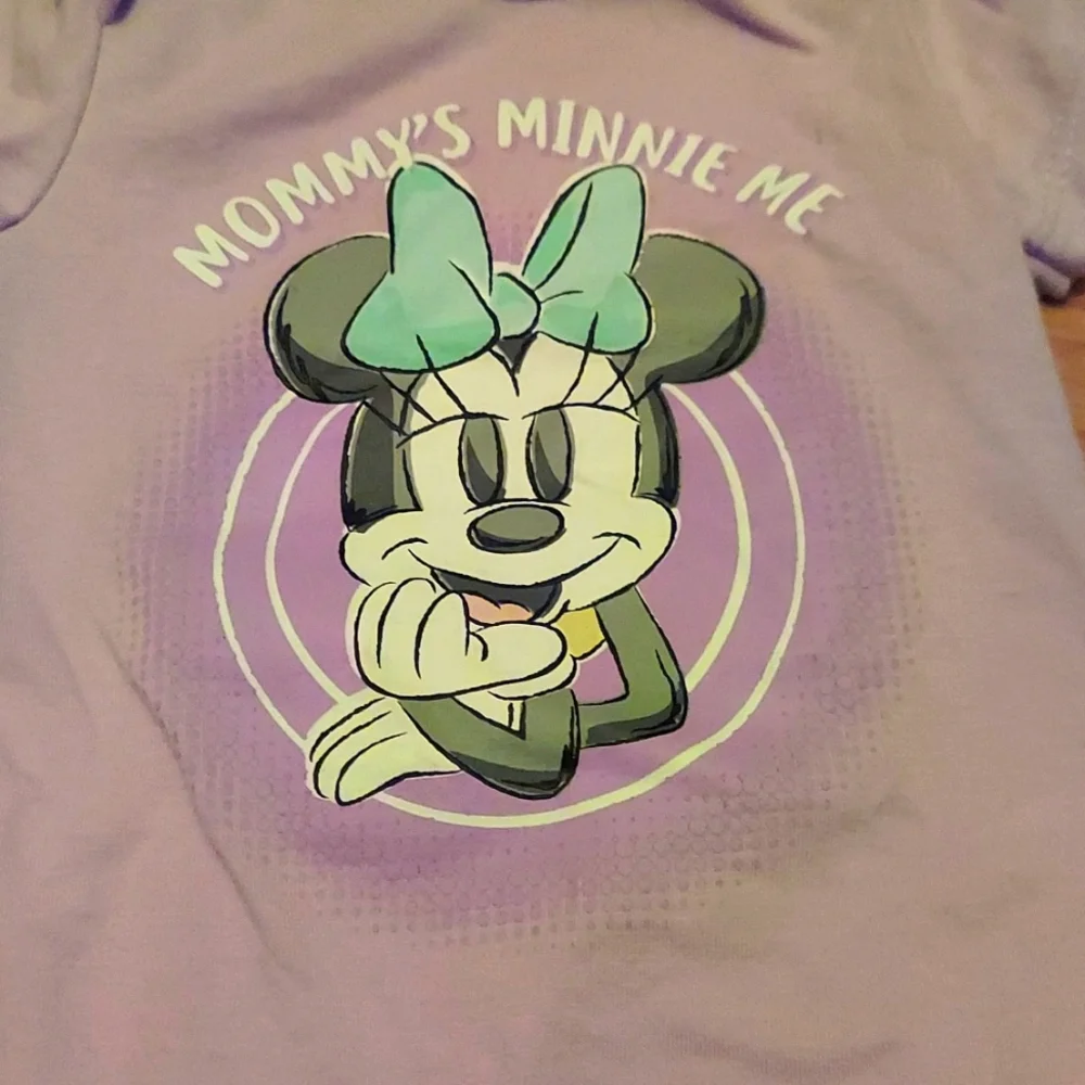 🎁 10/$25 Minnie Mouse onesie 6 months, purple, 